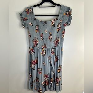 Xhilaration floral dress. Size L, Used excellent condition. 100% Rayon.